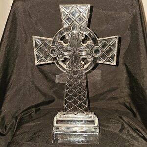Royal Limited Lead Crystal Celtic Cross